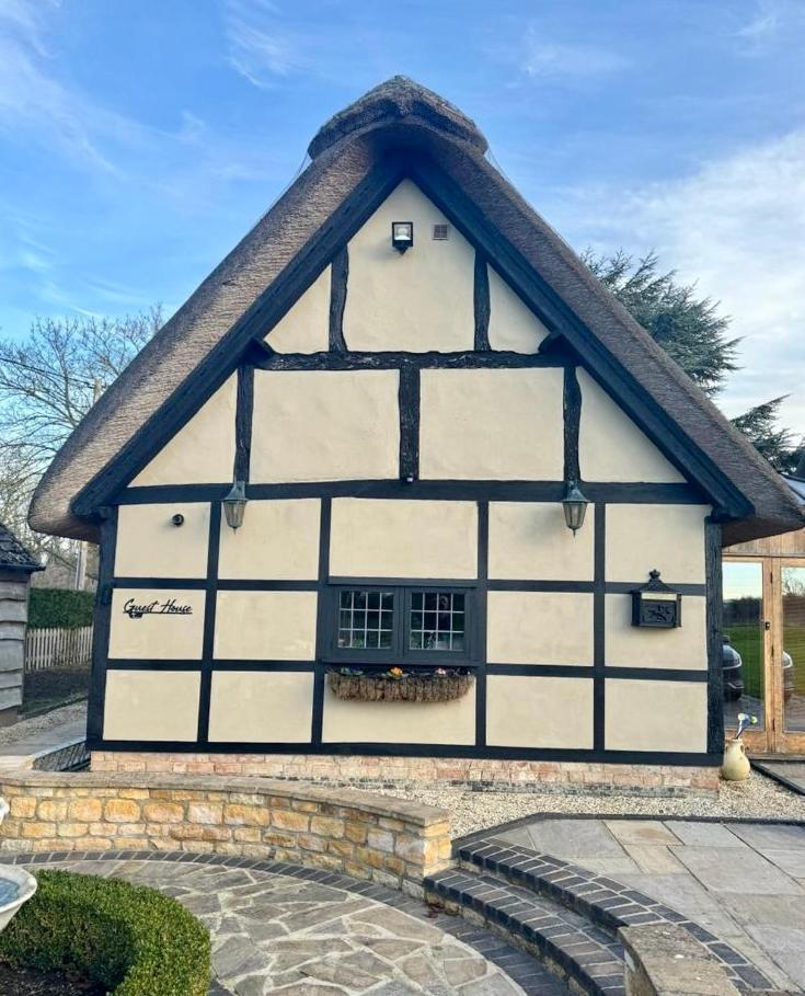 Guest House Gem In Wickhamford, Near Broadway Badsey Exterior foto